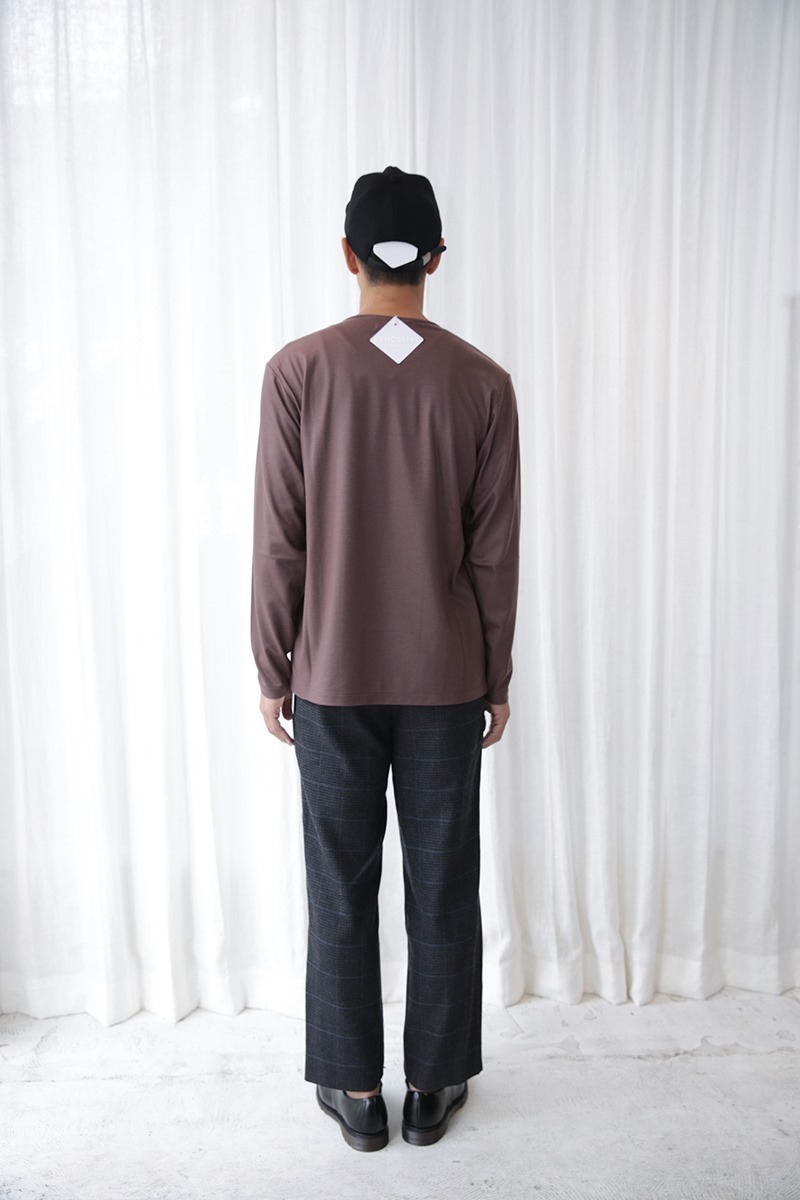 596A5937