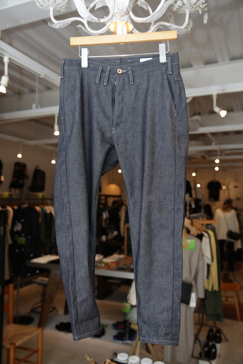 596A9600