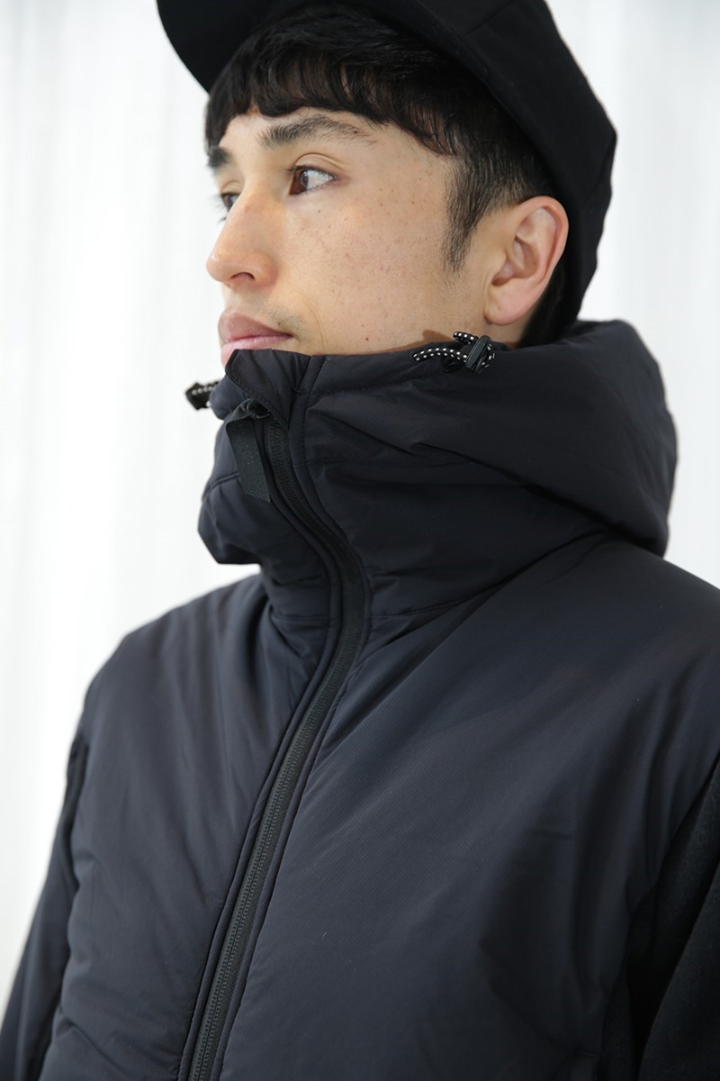 596A8933