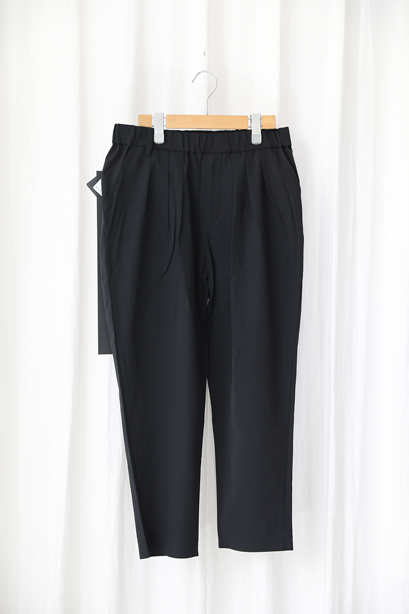 4WAY STRETCHED 3TUCKED PANTS