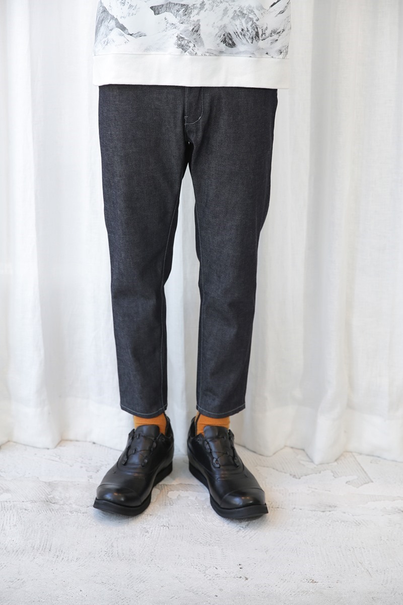 マディソンブルー テーパード デニム ロゴ セルビッチ インディゴ 02 M  