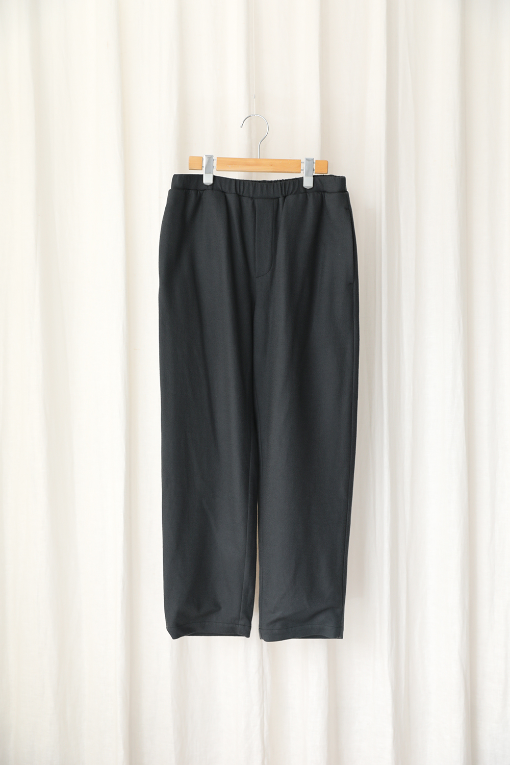 COMPRESS WOOL KNIT EASY PANTS