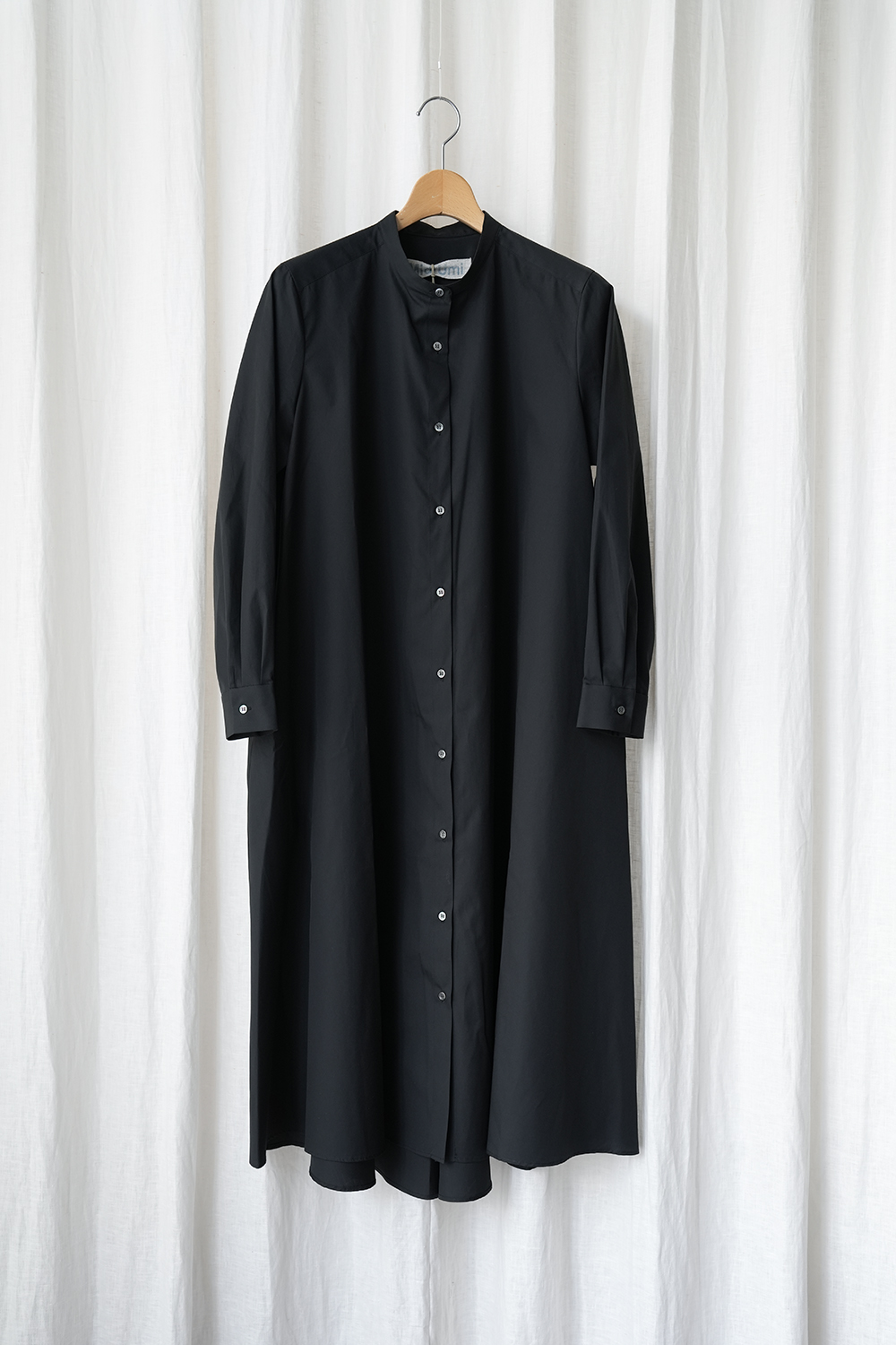 A line band collar shirt OP