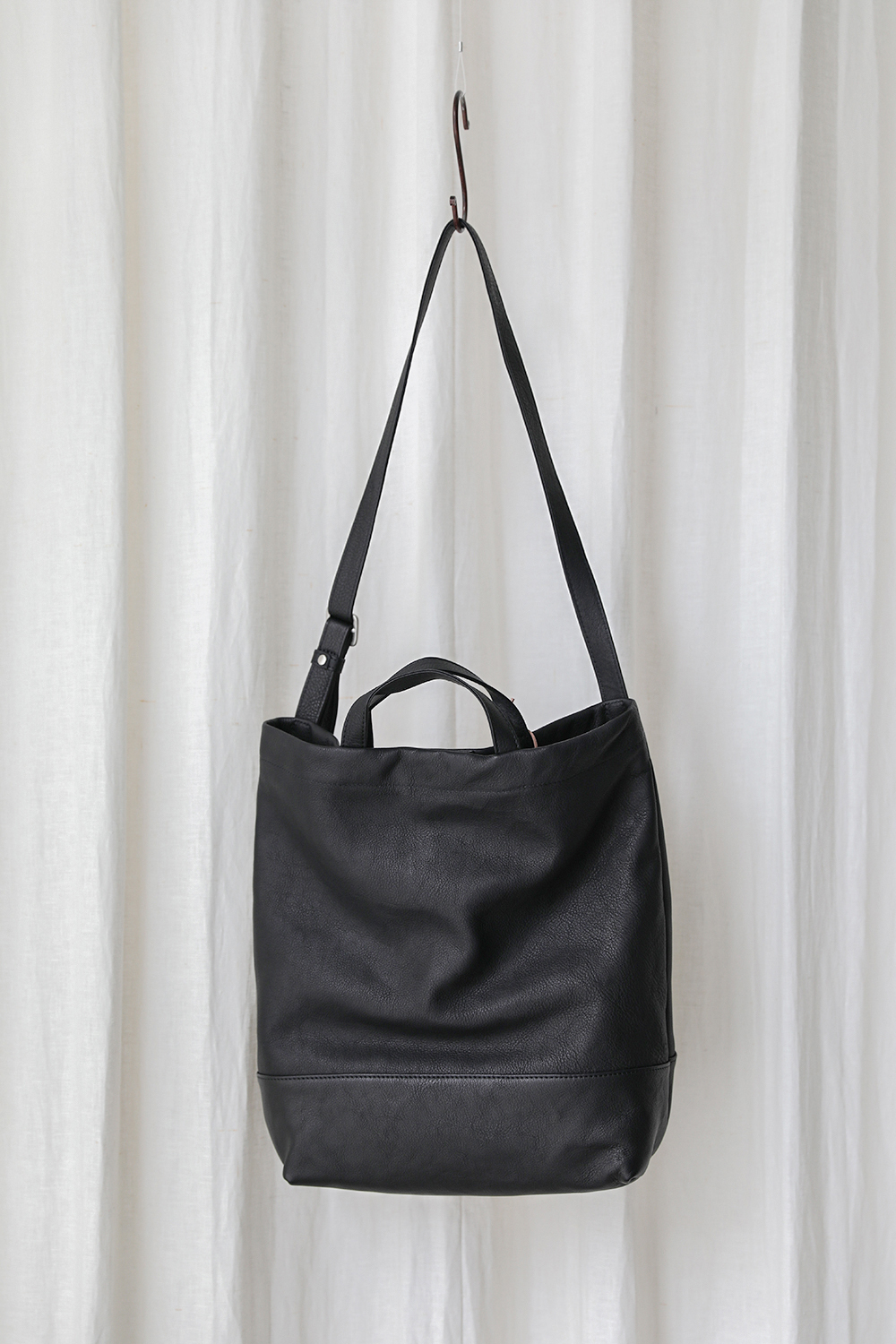 fino One Shoulder Bag