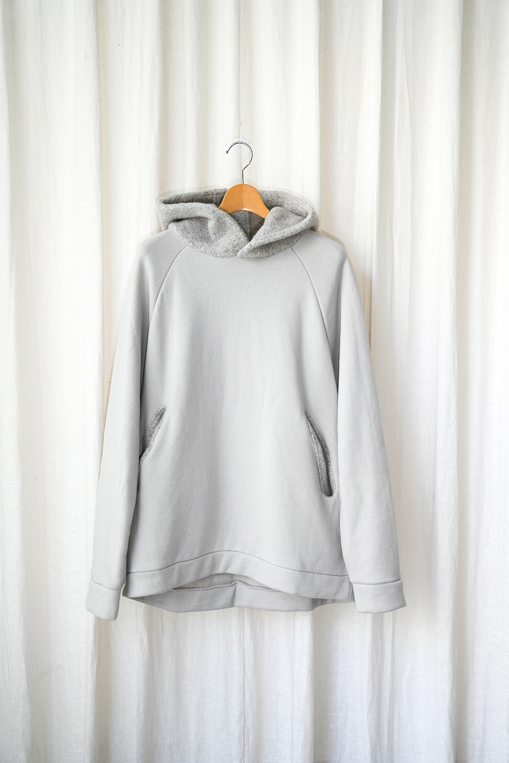ballon over boa hoody