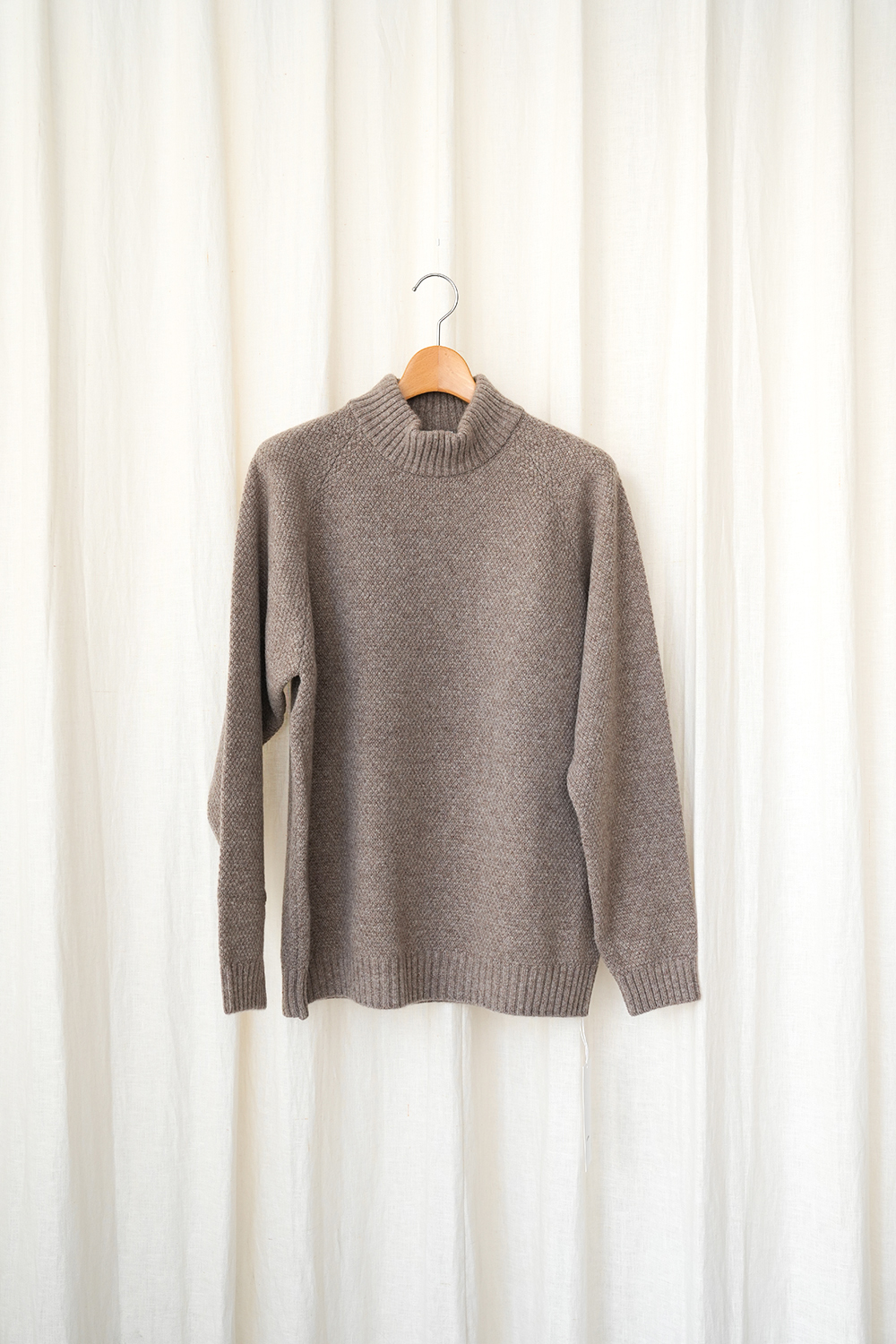 WOOL KANOKO | MOCKNECK SWEATER