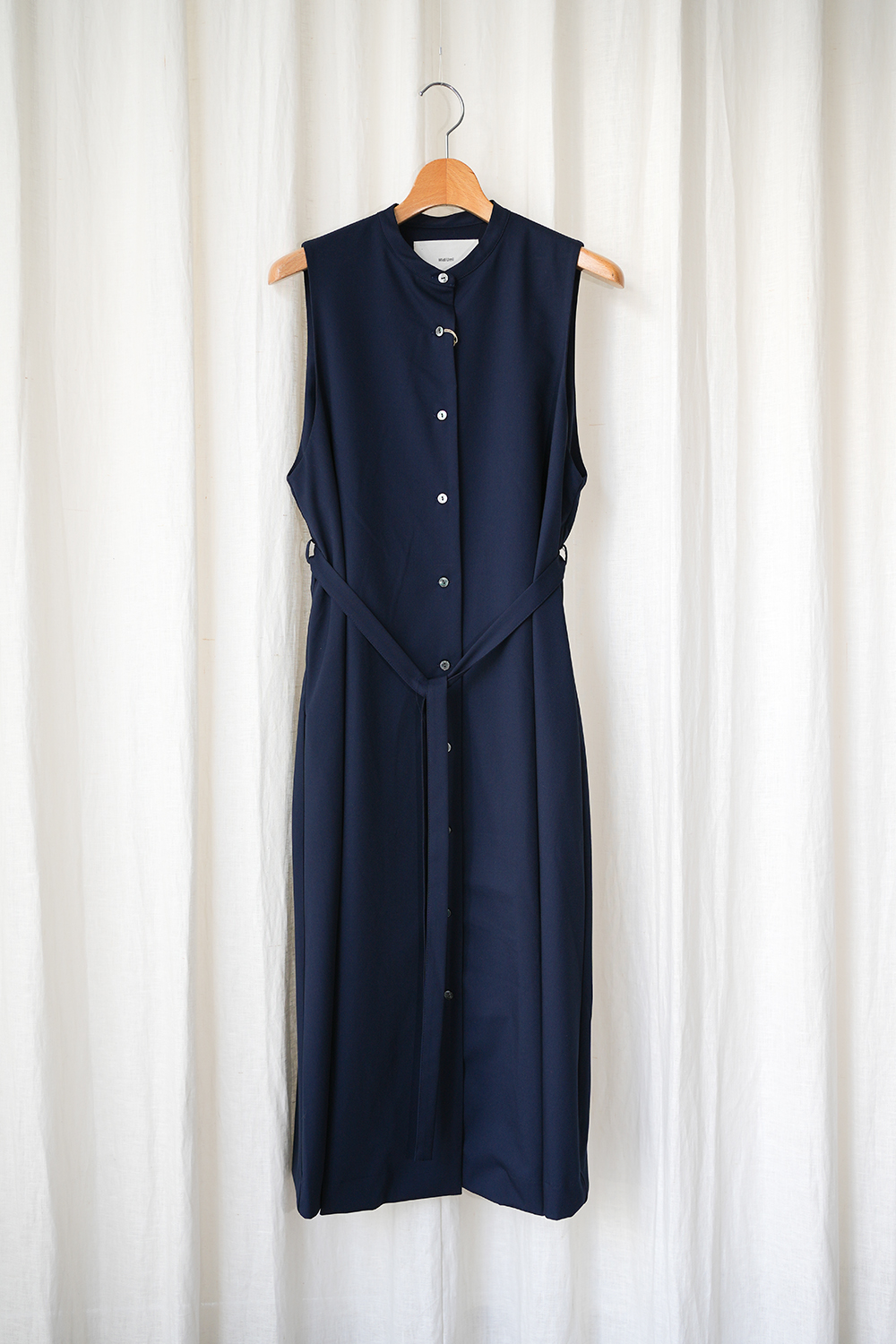 stand collar no sleeve one piece