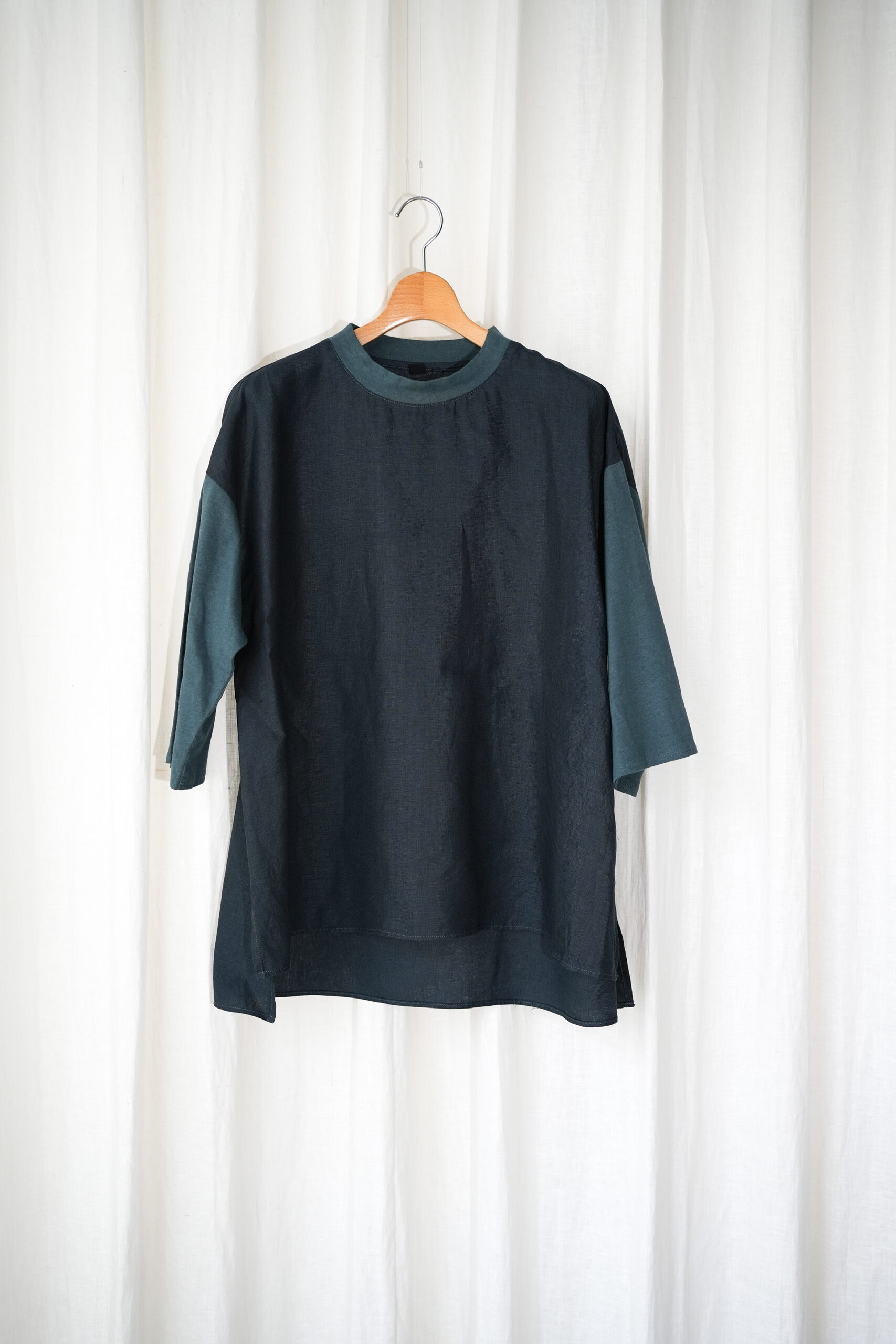 dyed combination pullover