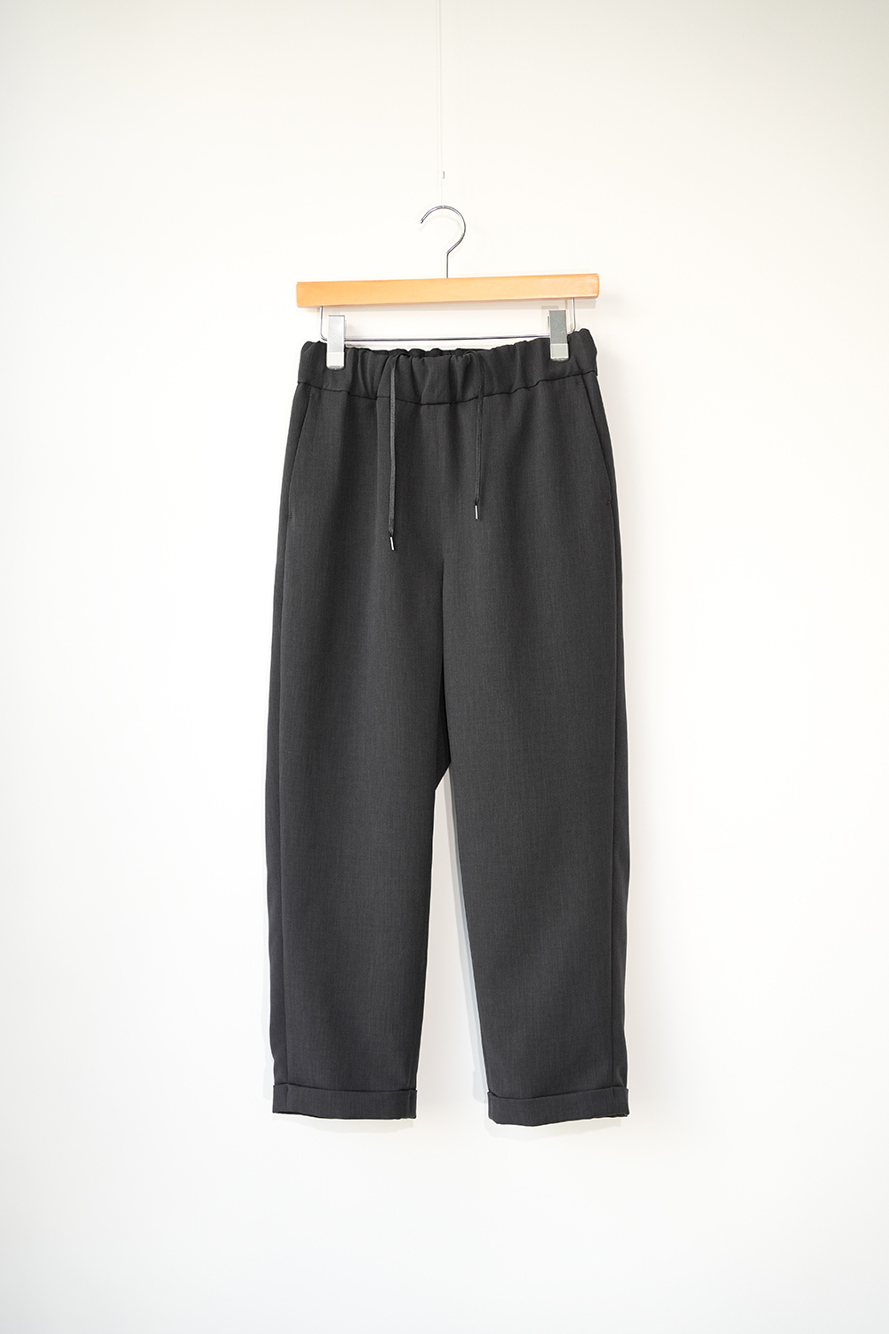 ポリエステルダブルウェザーストレートパンツ