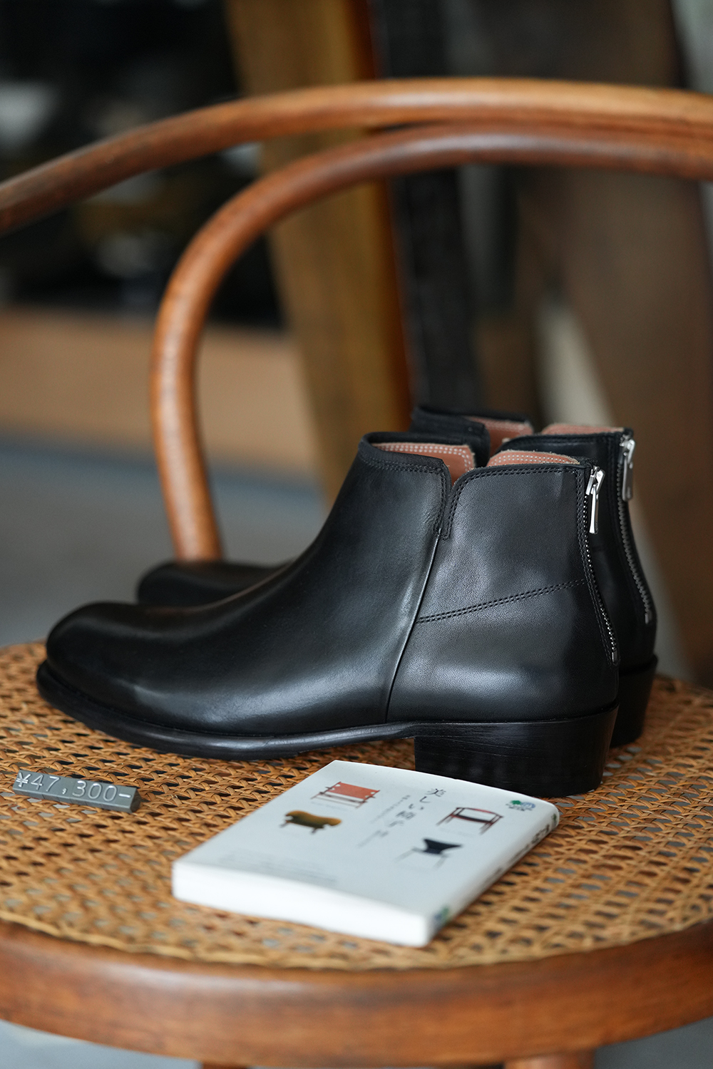 Back zip short boots | ANOTHER LOUNGE