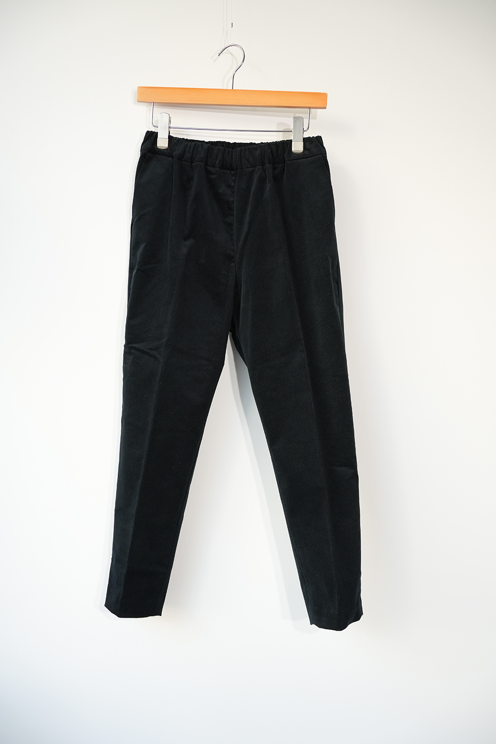 コーデュロイセンタープレスパンツ