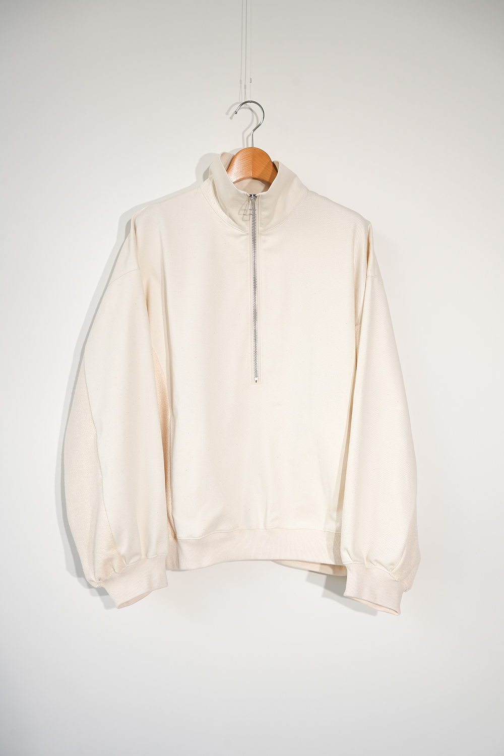 ORGANIC COTTON & RECYCLED POLYESTER SWEATSHIRT