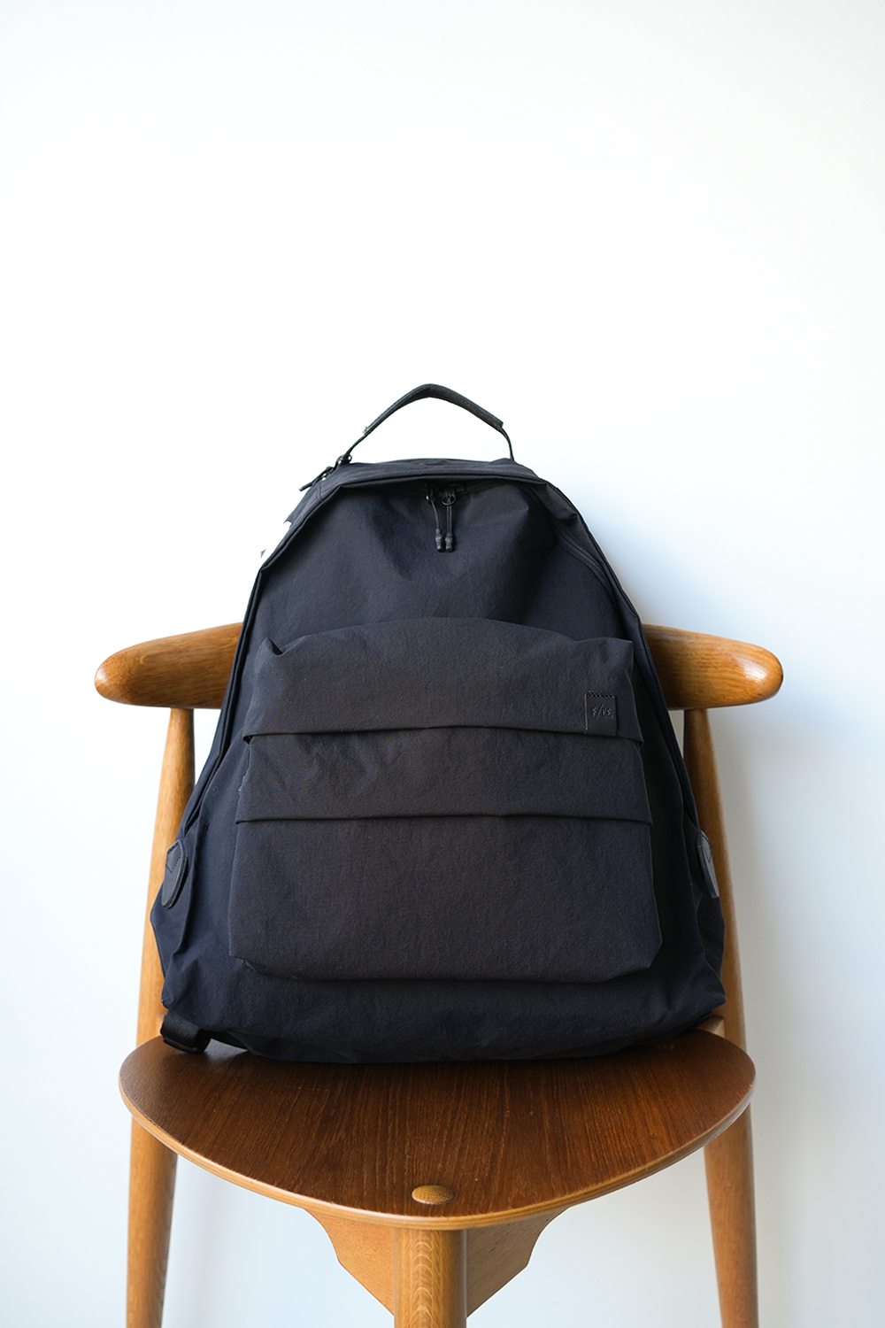 SCULPT NYLON DAY PACK KONBU