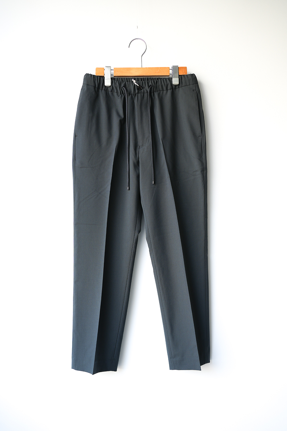 ORGANIC WOOL 2/80 TROPICAL FLAT TAPERED EASY TROUSERS