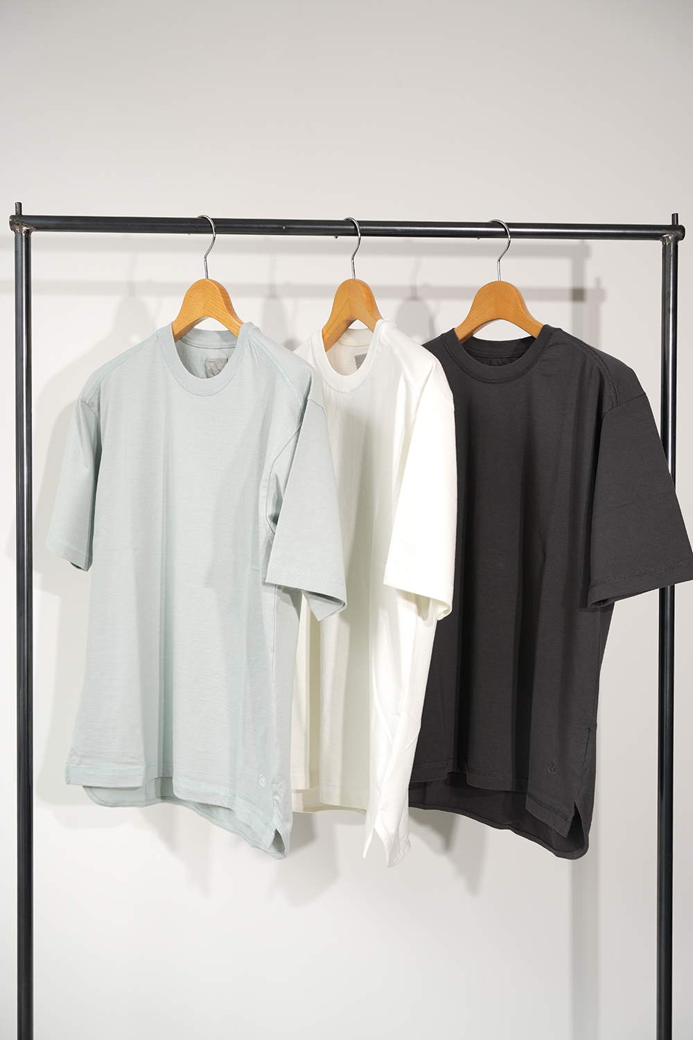 BASIC COTTON CREW-NECK TEE