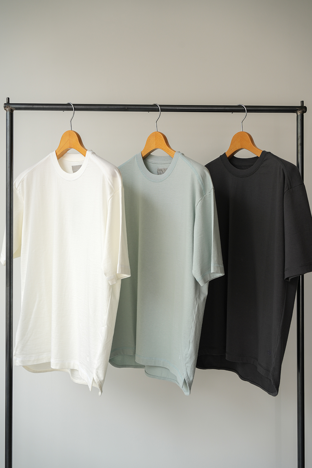BASIC COTTON CREW-NECK TEE