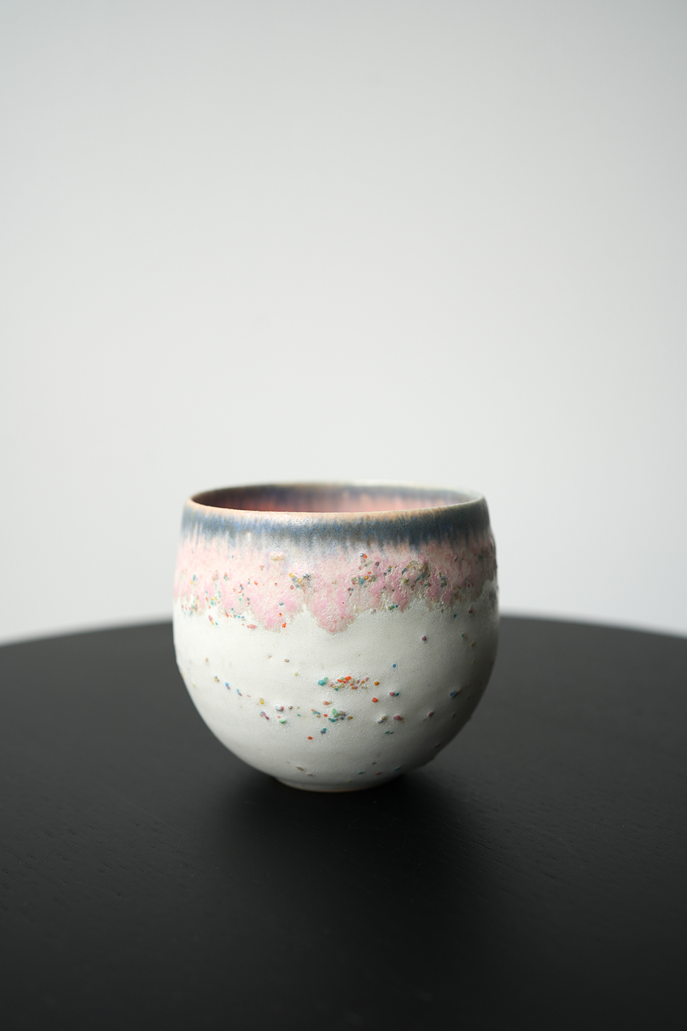 カップ 青桃白チップ釉A