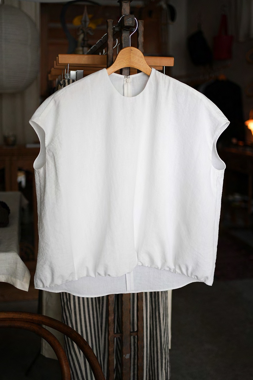 スパンポリエステルクラウディローンノースリーブプルオーバー