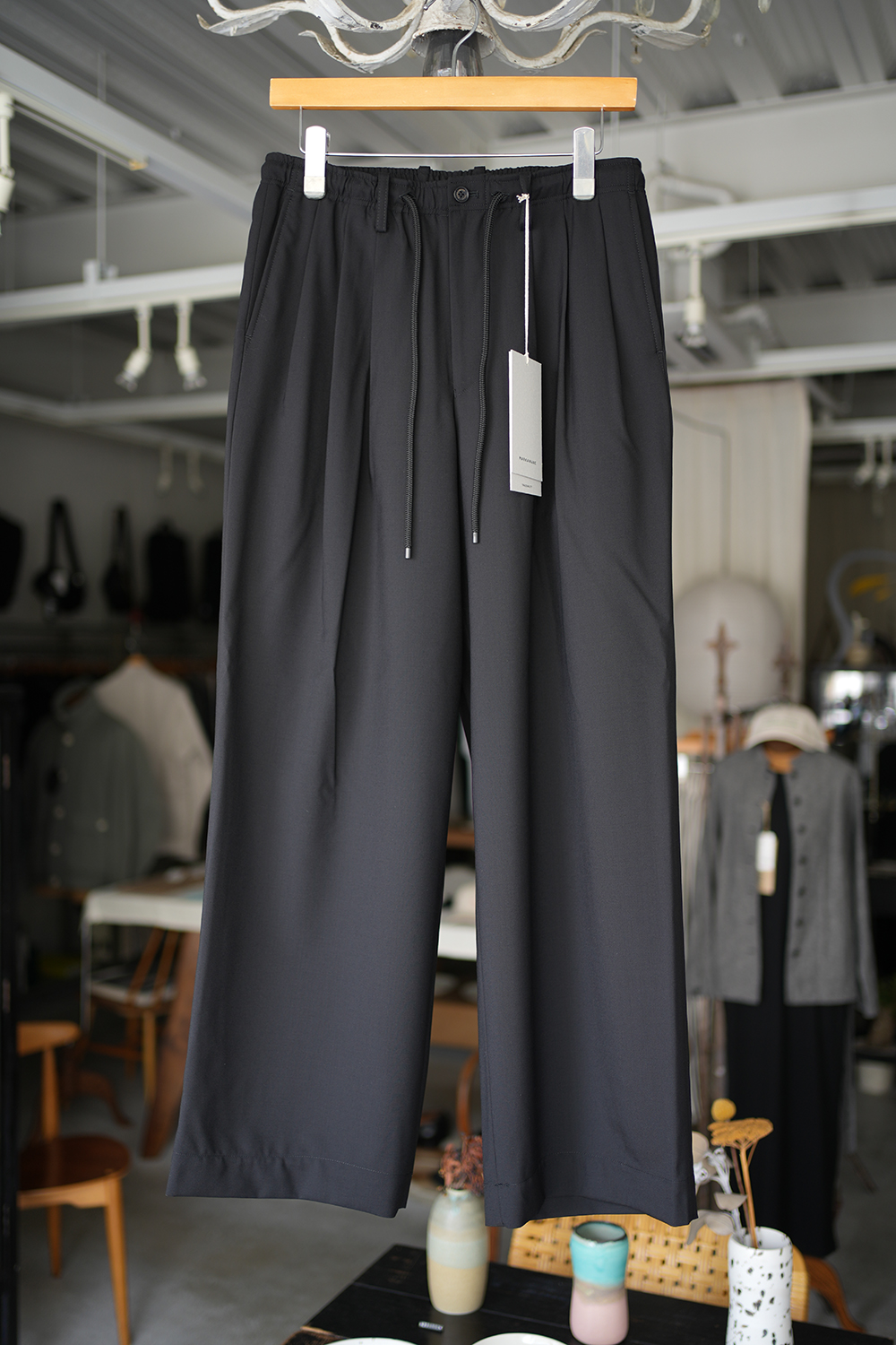 オーガニックウール2/80トロピカルトリプルプリーテッドイージートラウザーズ