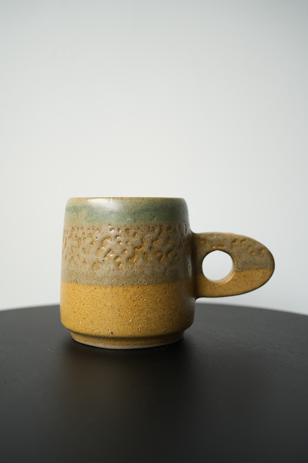 マグカップ 緑薄茶釉