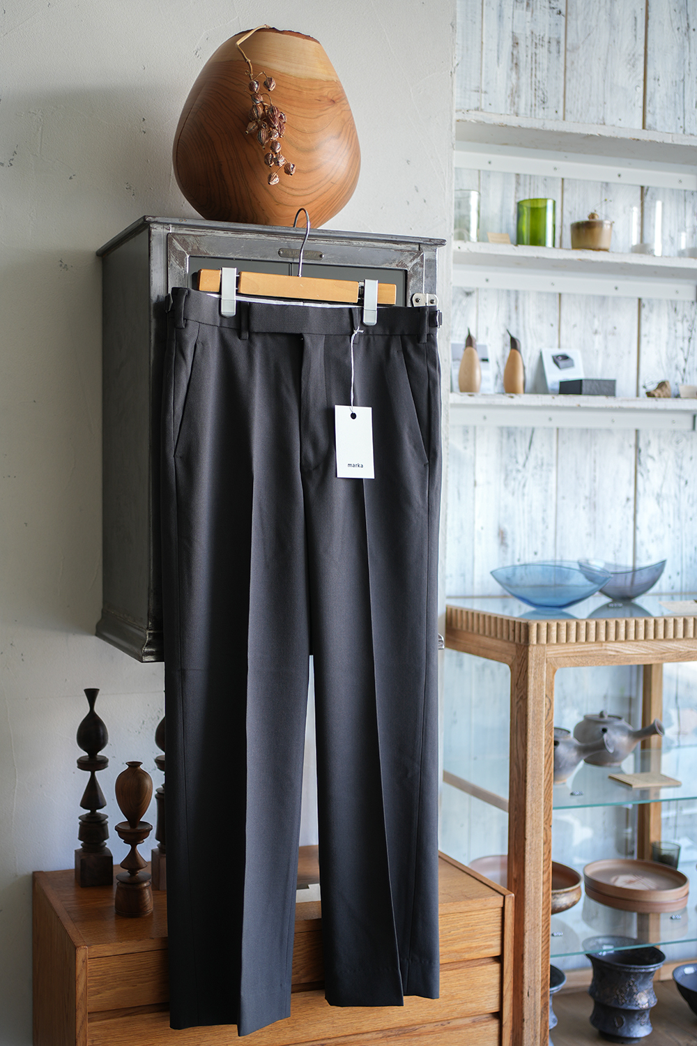 REGULAR FIT STRAIGHT TROUSERS