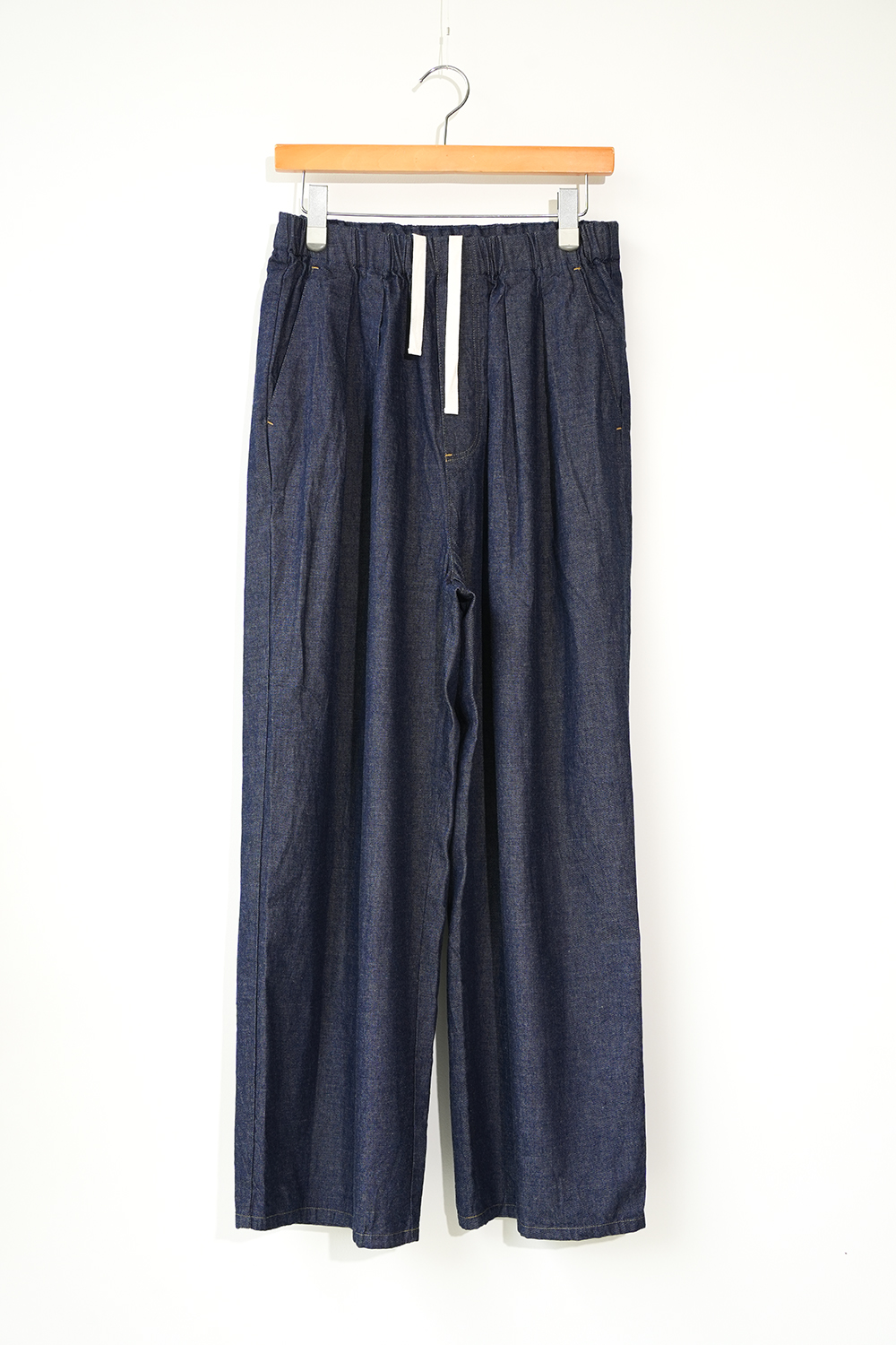 denim wide tuck pants